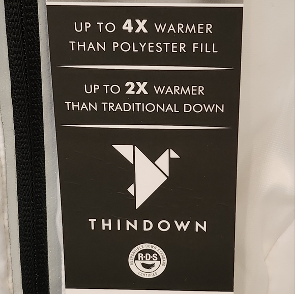 Blanc Noir Interface packable jacket - Picture 11 of 12